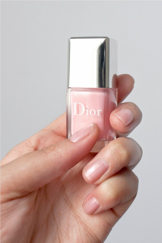 Dior Wonderland #575 Vernis Gel Shine Nail Lacquer - The Beauty Look Book