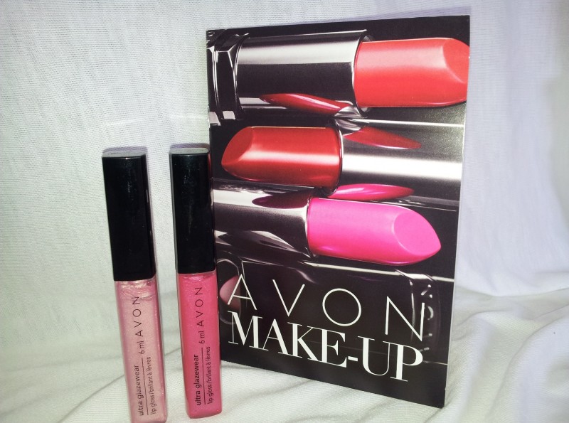 AVON Color Trend Lipgloss Review - Beauty Bulletin - Lipgloss. Balms, Lip  Plumpers - Beauty Bulletin