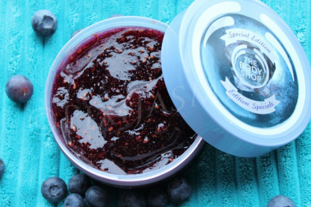 The Body Shop Special Edition Blueberry Body Scrub