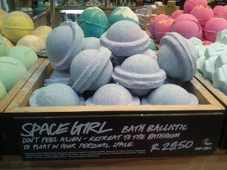 space bath bomb