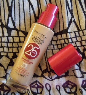 Rimmel London - Lasting Finish, 25 Hour Foundation