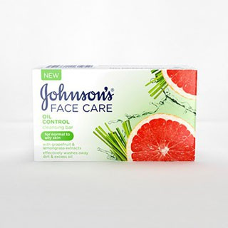 Johnson's® Oil Control Cleansing Bar