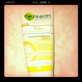 GARNIER EVEN INSTANT RADIANCE SCRUB