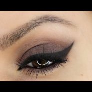 Easy Eyeliner Tutorial Using Eyeliner Stencils | Shonagh Scott | ShowMe MakeUp