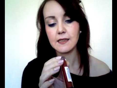 BeautyBulletin.Com - Revlon Lipstick Review - Hanmarie.wmv