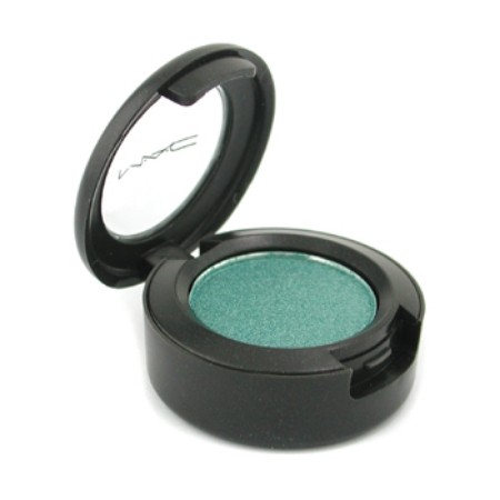 Read more about the article MAC Eyeshadow in ShimmerMoss