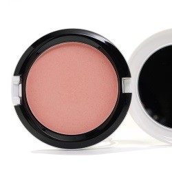 Read more about the article MAC Give me Liberty of London Beauty Powder in Shellpearl