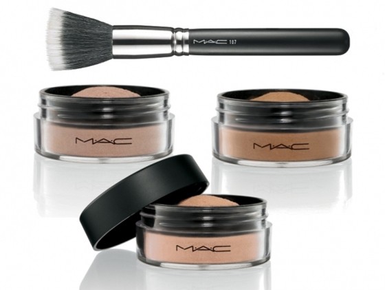 Read more about the article MAC’s Magically Cool Liquid Powder